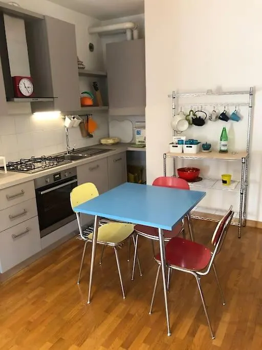 La Casa Nel Cortile Apartment Mandello del Lario 0*,